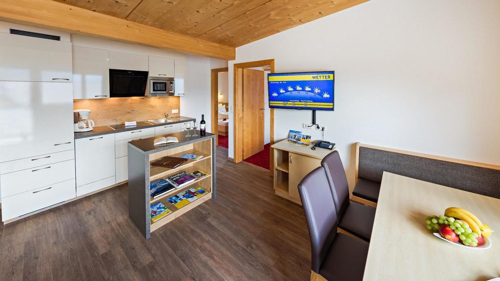 Apart-Hotel Bergkoenig Fiss Dış mekan fotoğraf